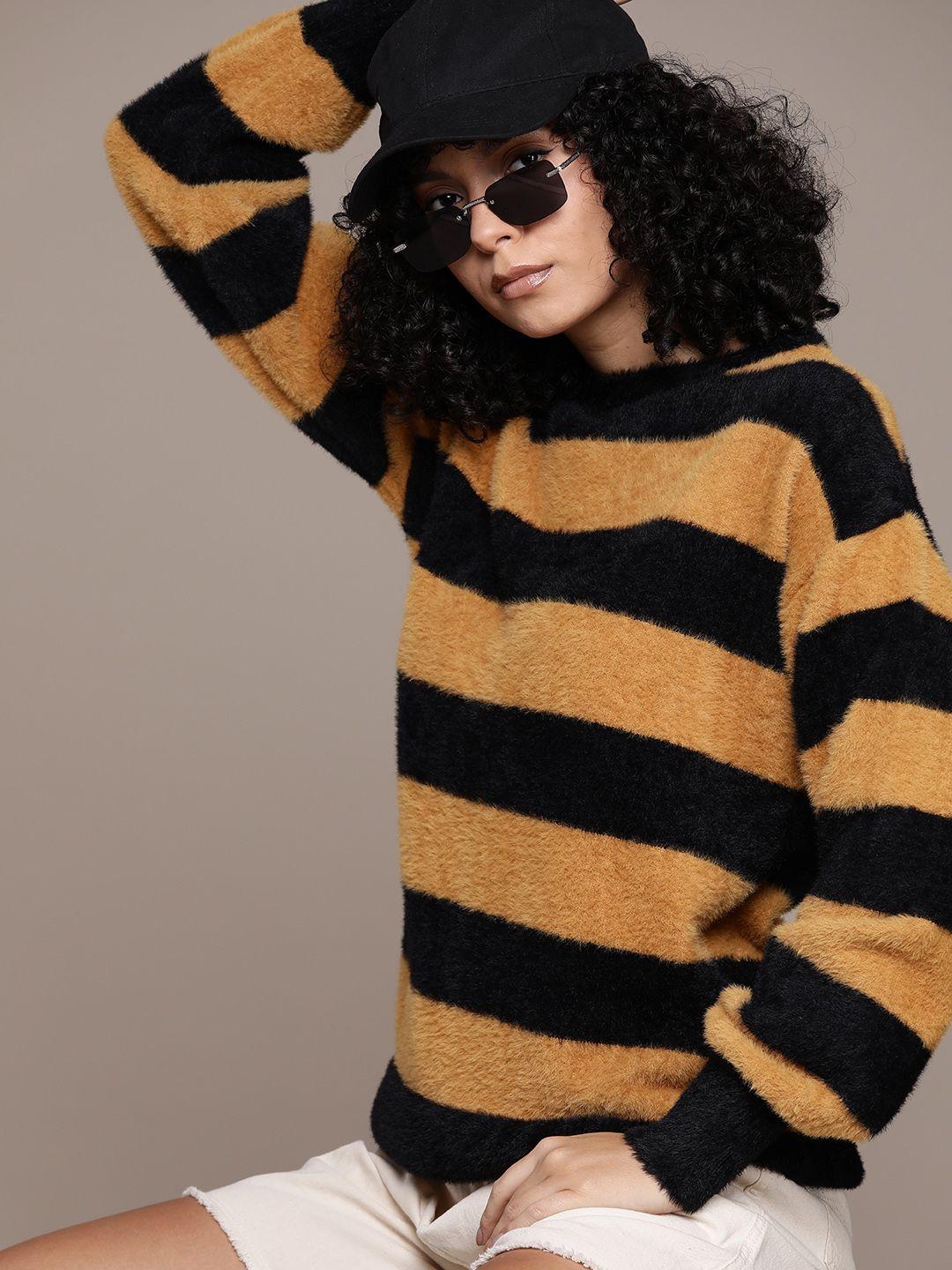 the roadster lifestyle co. faux-fur detail striped pullover