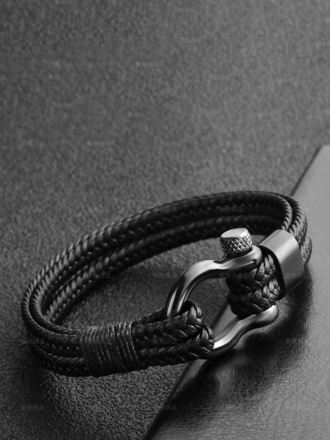 the roadster lifestyle co. men black minimalist texture bracelet