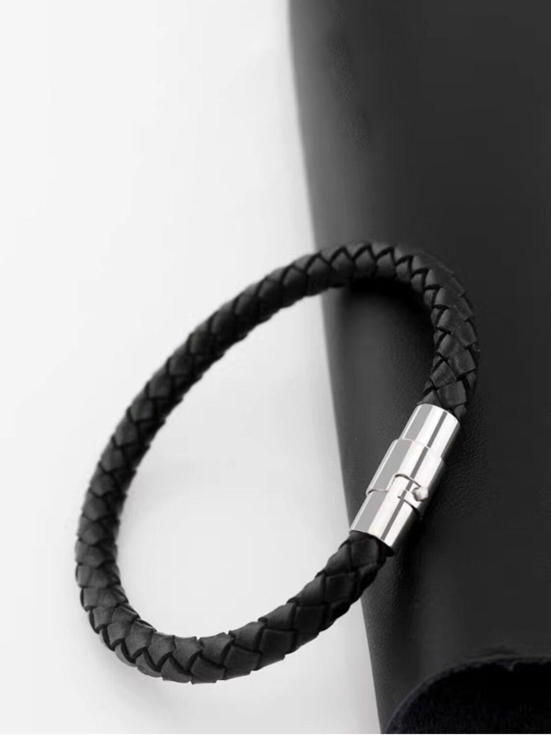 the roadster lifestyle co. men cutting edge elasticated bracelet