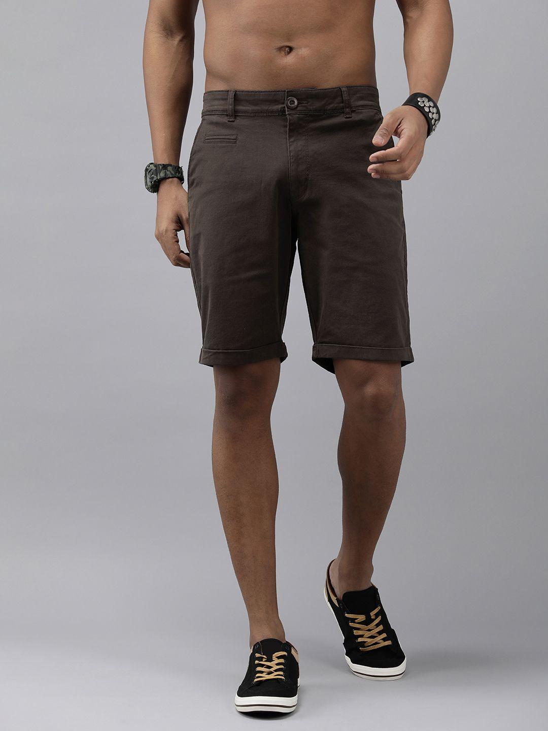 the roadster lifestyle co. men solid mid-rise regular fit shorts