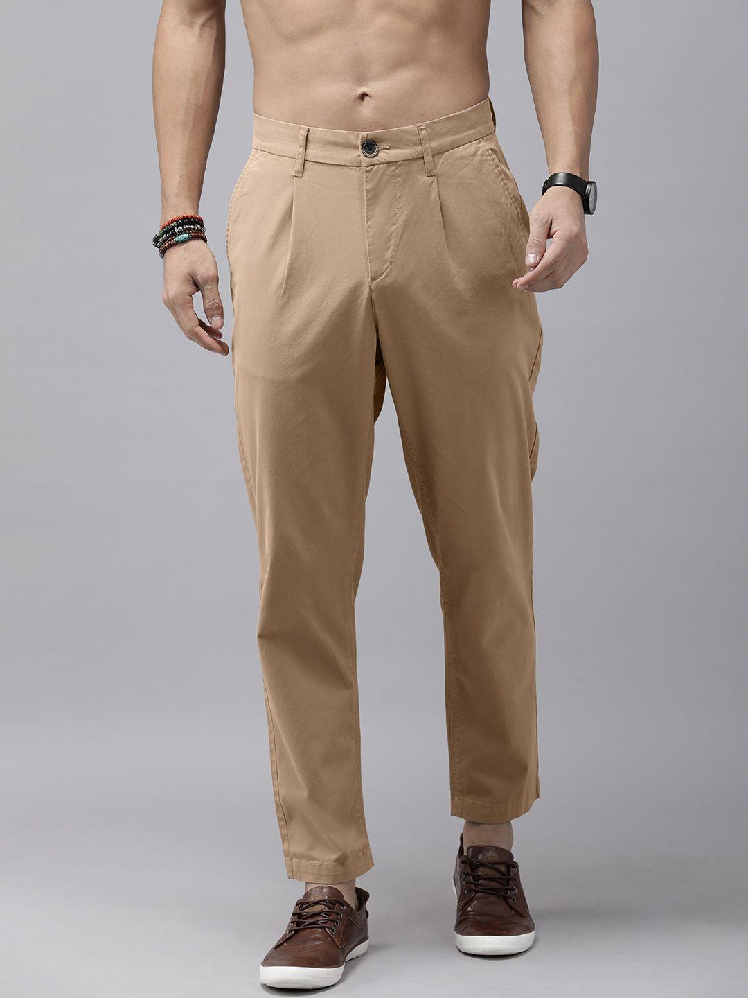 the roadster lifestyle co. men solid relaxed fit pleated chinos trousers