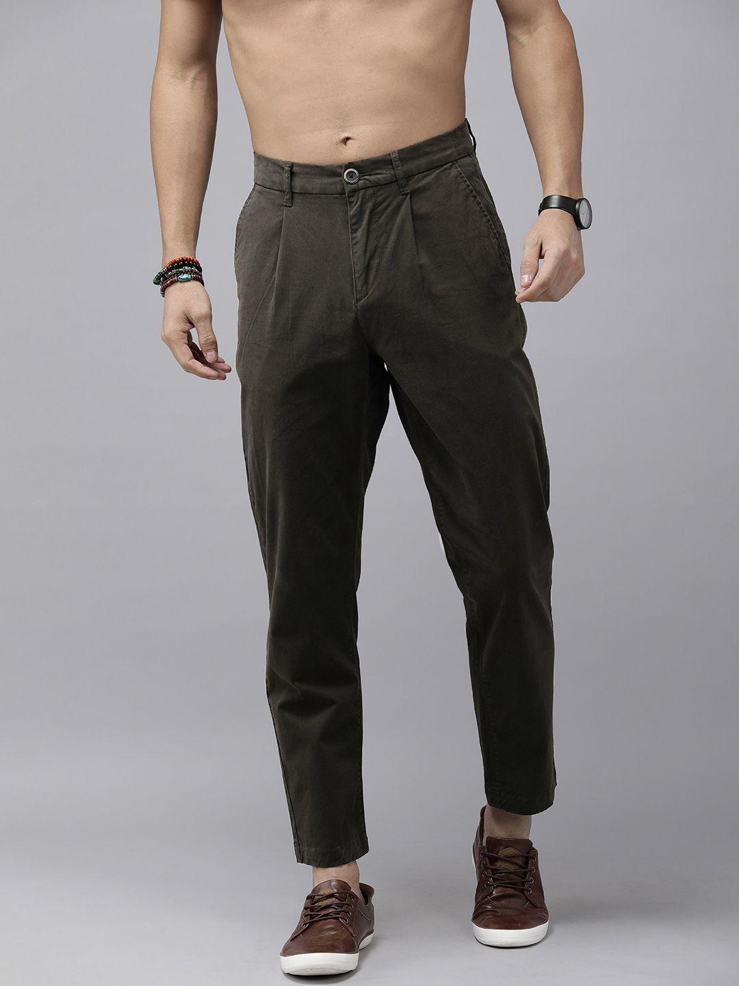 the roadster lifestyle co. men solid relaxed fit pleated chinos trousers