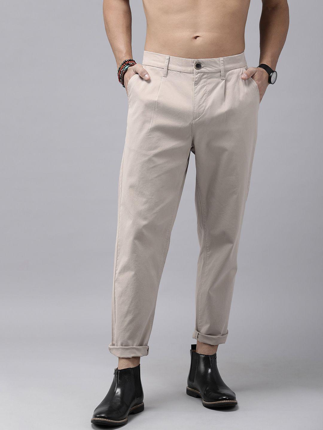 the roadster lifestyle co. men solid relaxed fit pleated chinos trousers