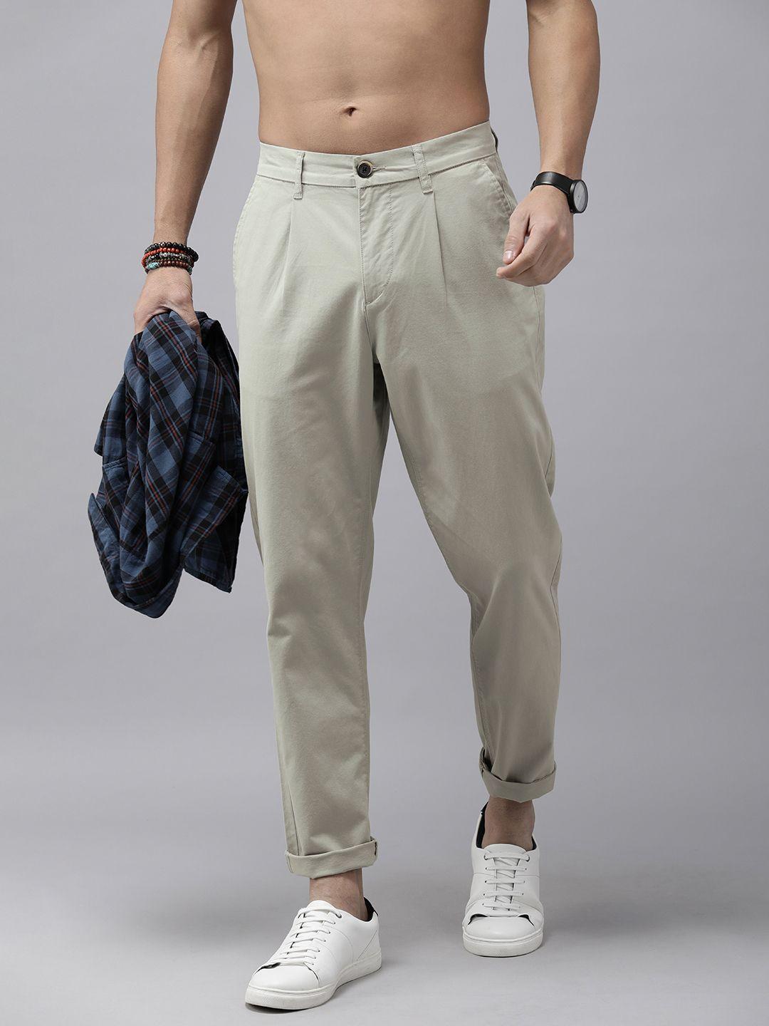 the roadster lifestyle co. men solid relaxed fit pleated chinos trousers