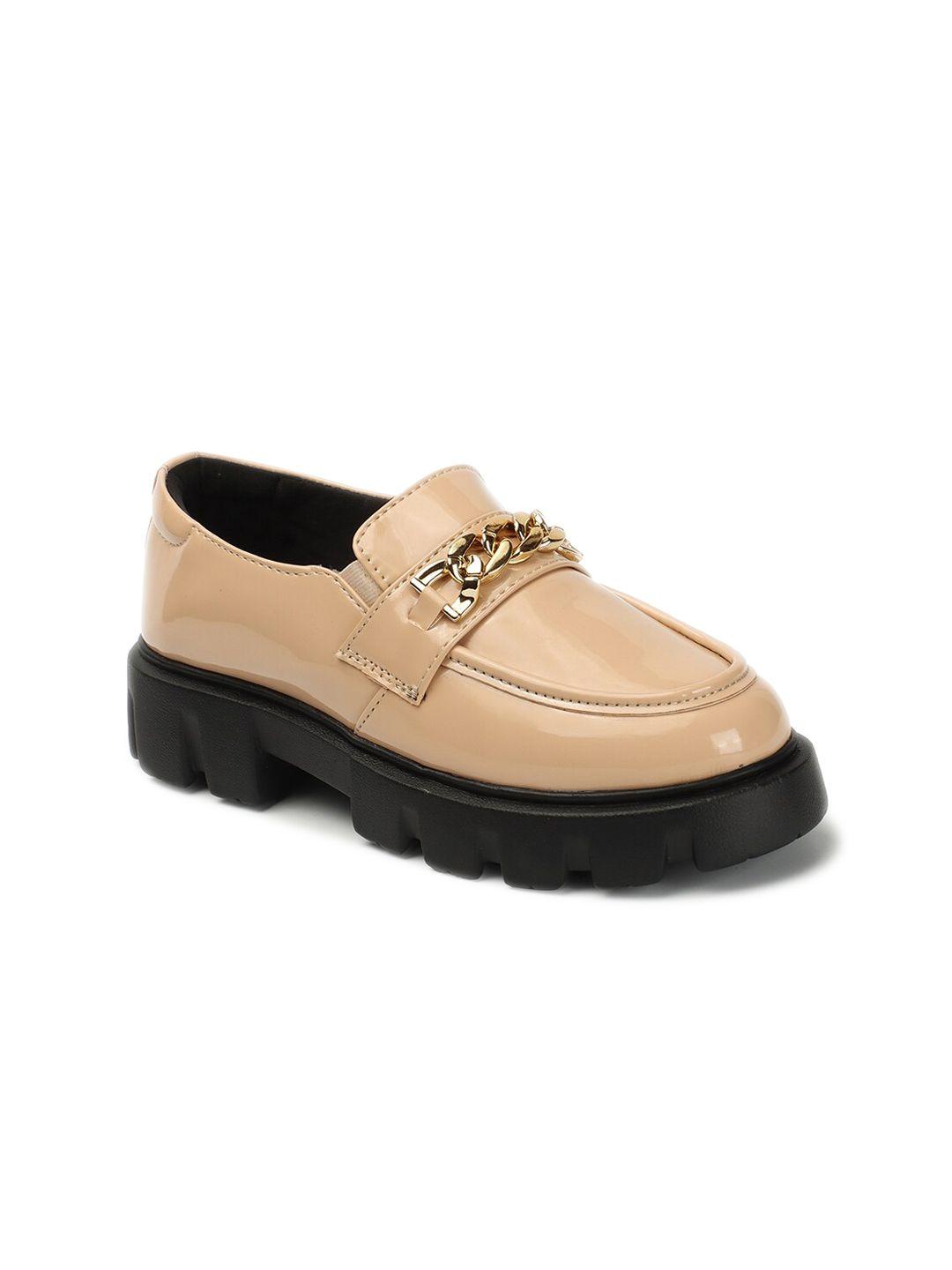 the roadster lifestyle co. women beige & black buckled lightweight horsebit loafers