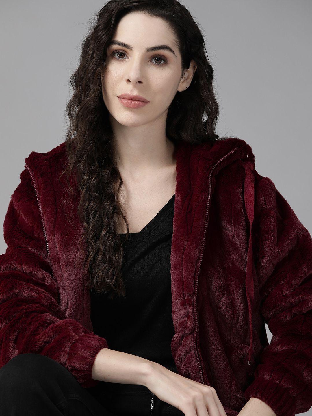 the roadster lifestyle co. women burgundy solid faux fur tailored jacket
