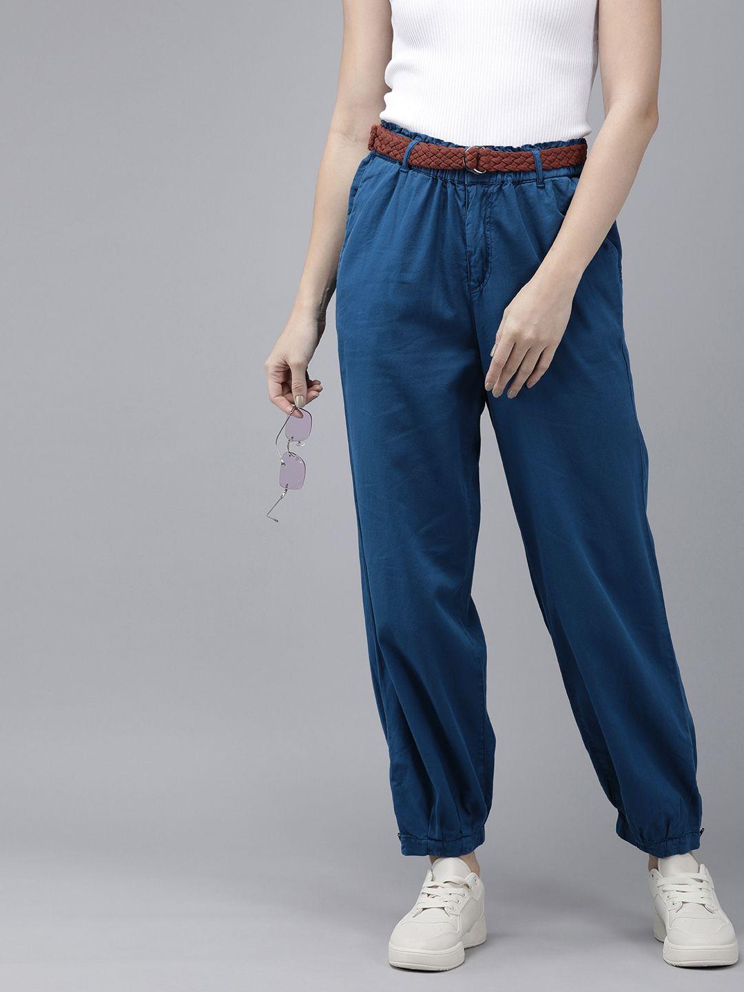 the roadster lifestyle co. women pure cotton pleated joggers comes with a belt