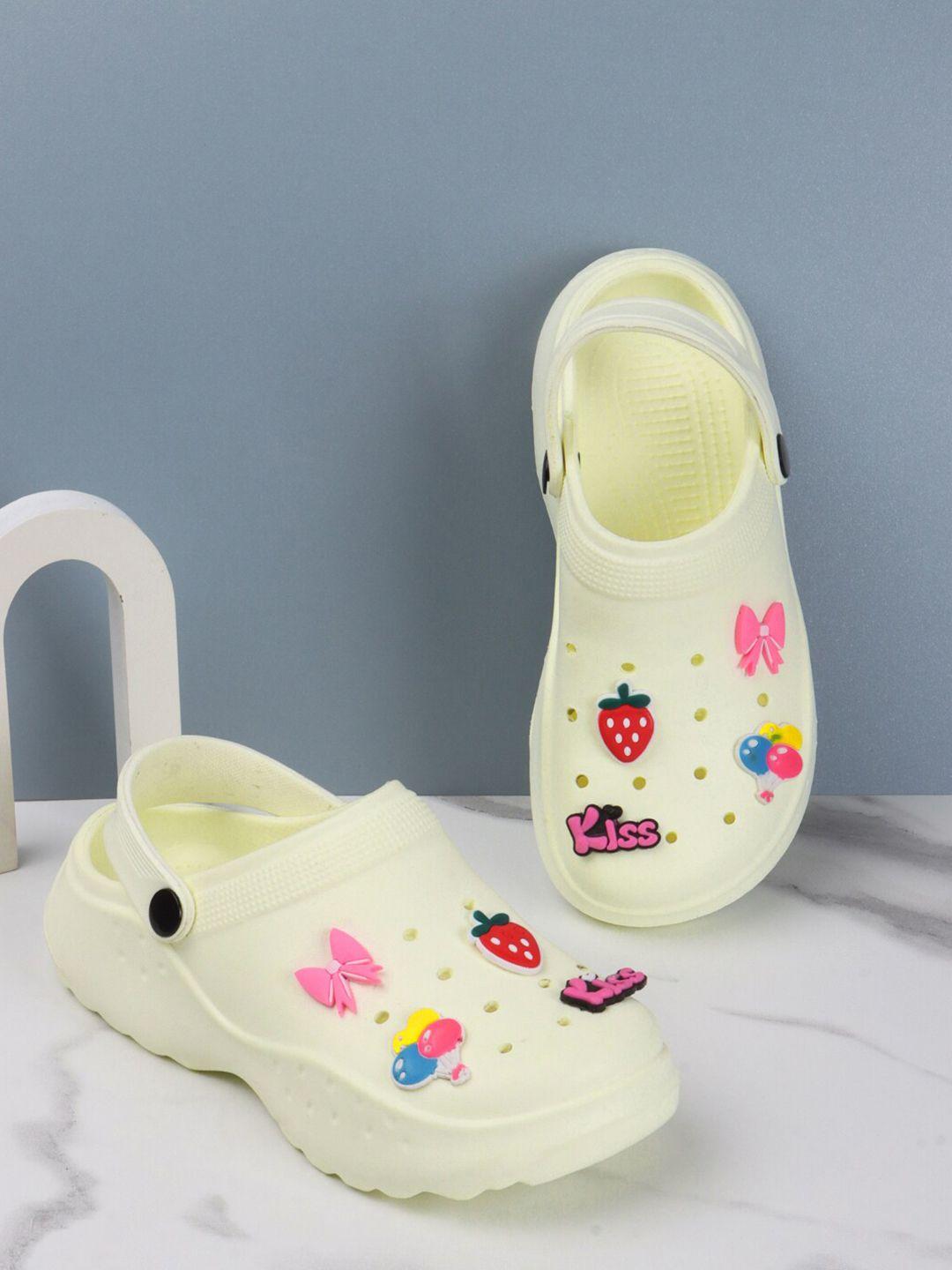 the roadster lifestyle co. women white self design lightweight clogs