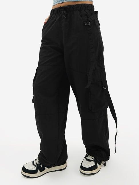 the souled store black cotton relaxed fit cargo pants