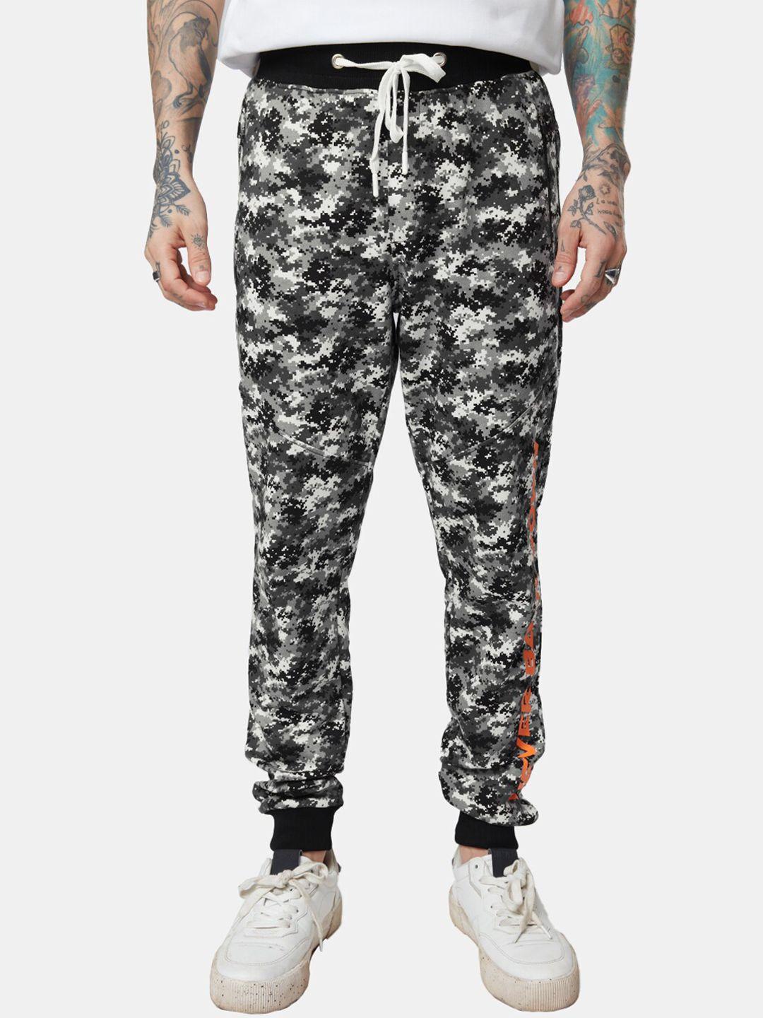 the souled store men camo printed mid-rise joggers