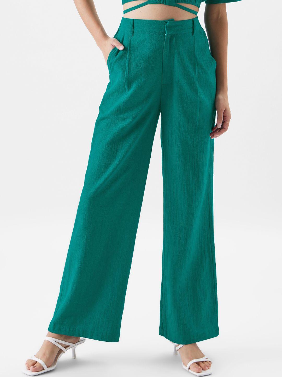 the souled store women relaxed flared pleated mid-rise trousers