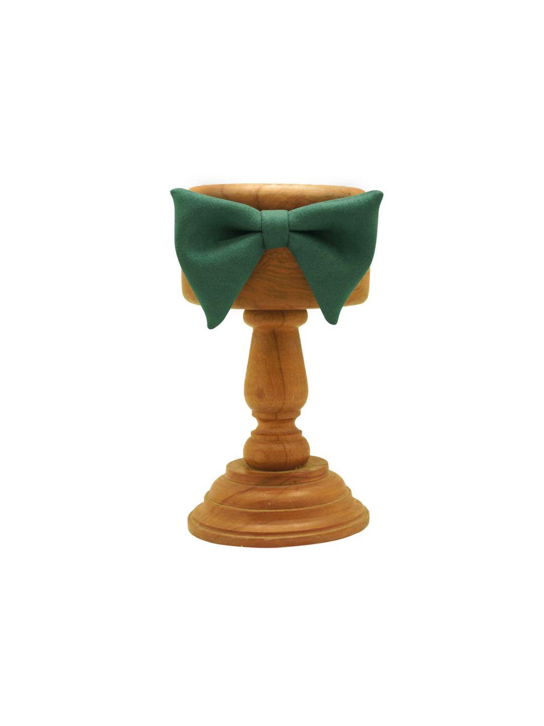 the tie hub green solid pre-tied bow tie