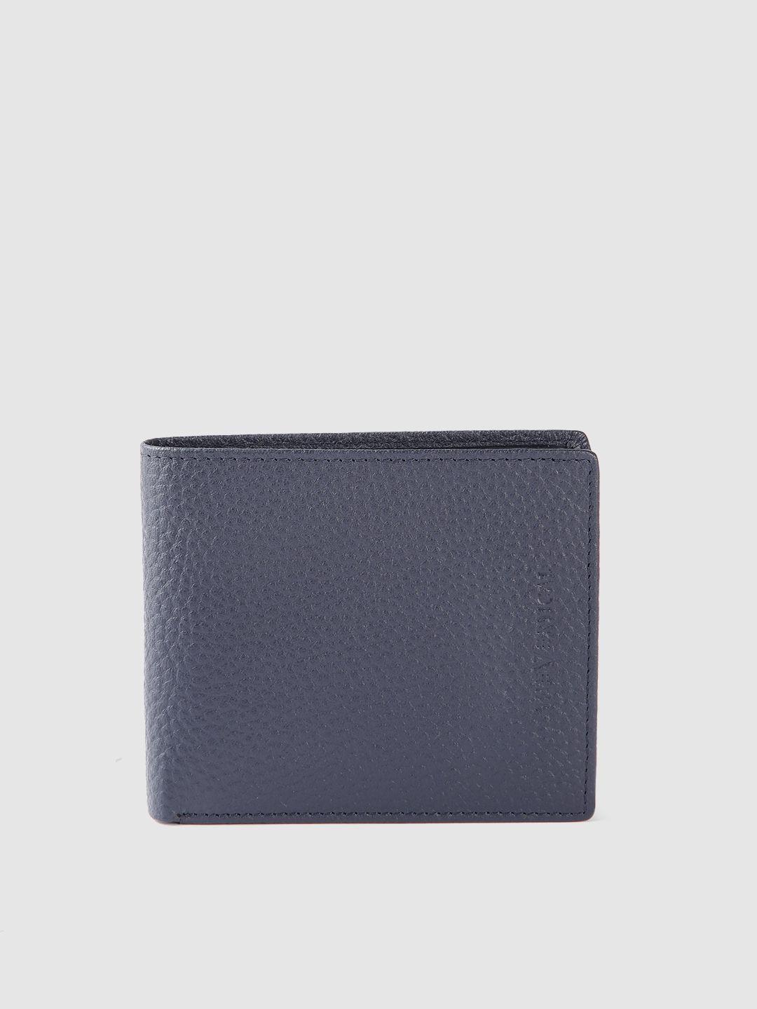 the vertical men textured leather two fold wallet