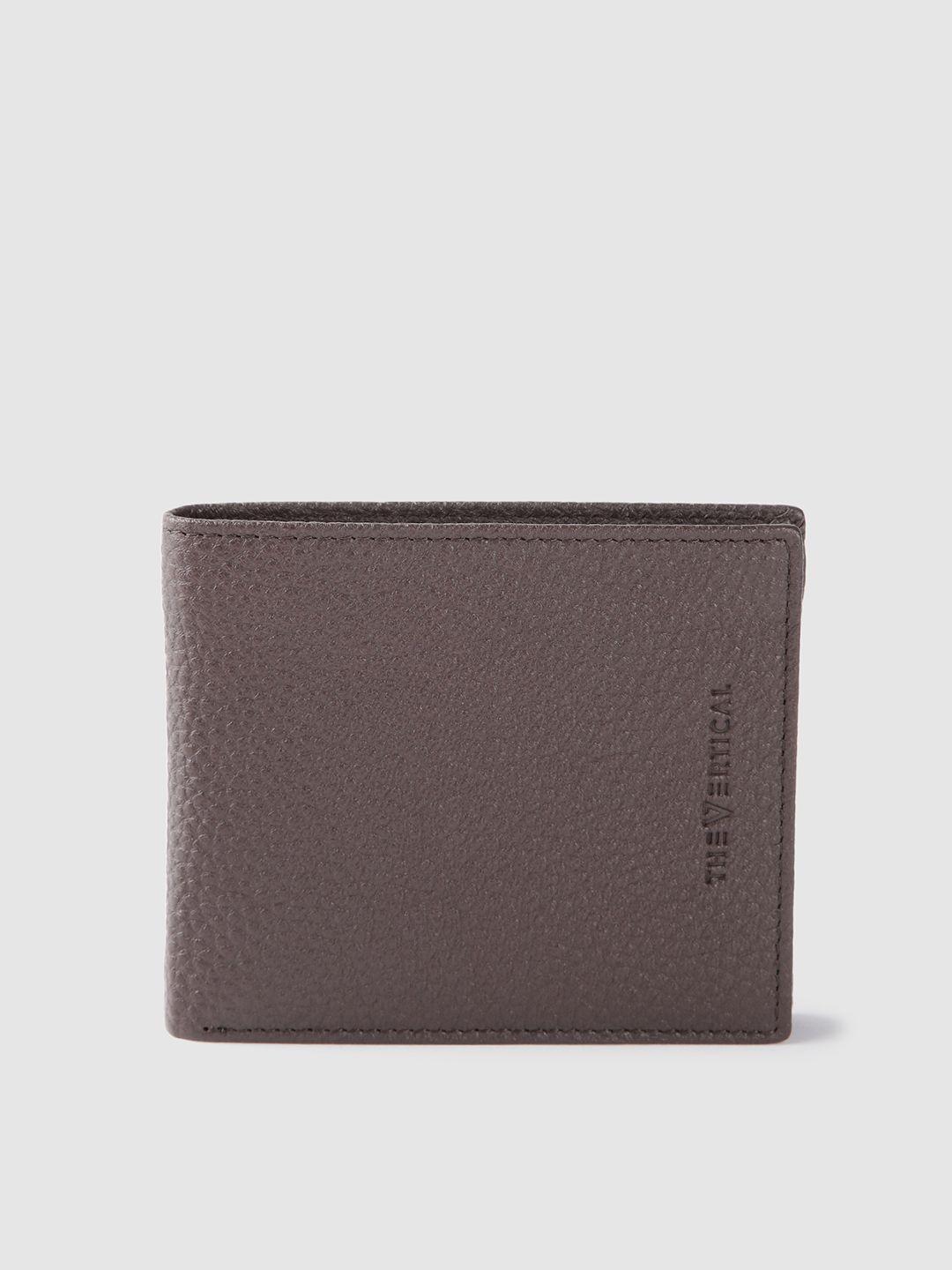the vertical men textured leather two fold wallet