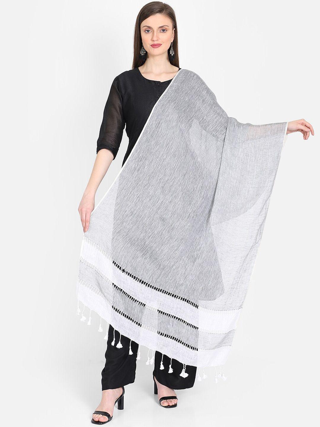 the weave traveller grey & white woven design dupatta