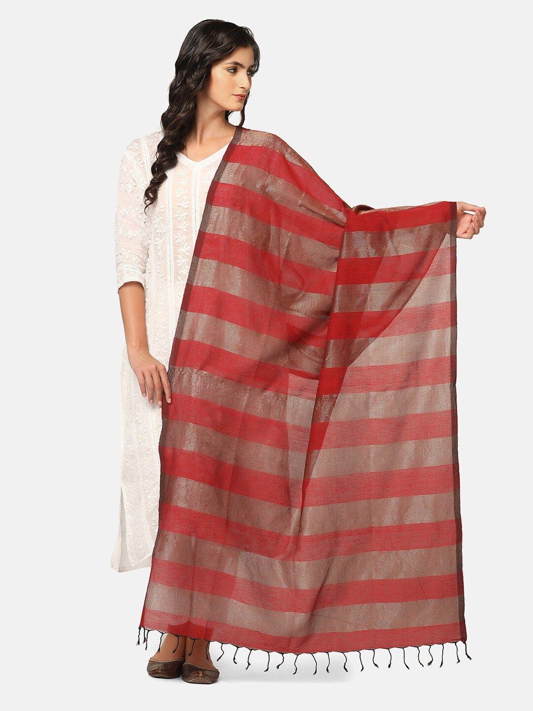 the weave traveller maroon & gold-toned striped dupatta