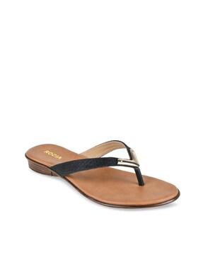 thong-strap flat sandals with metal accent