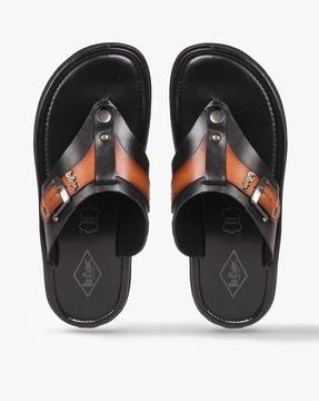 thong-strap flip-flops with buckle accent