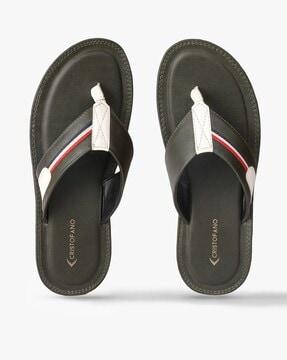 thong-strap chappals