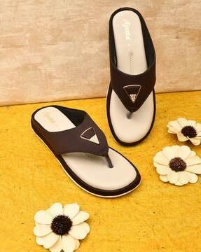 thong-strap flat sandals with stone accent