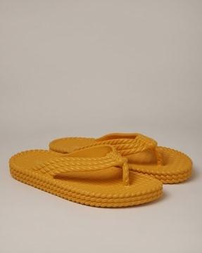 thong-strap flat sandals