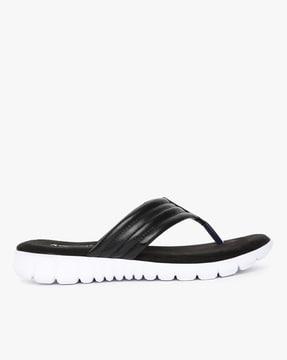 thong-strap flat sandals