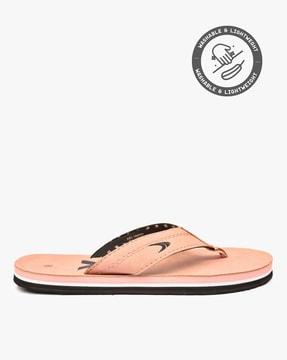 thong-strap flip-flops with logo print