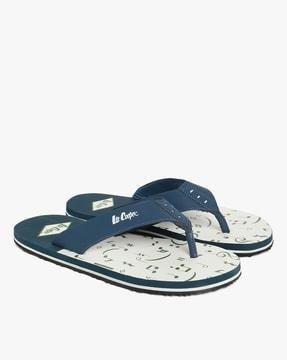 thong-strap flip-flops with printed footbed