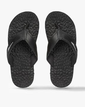 thong-strap flip-flops with textured footbed