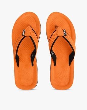 thong-strap flip-flops with textured footbed