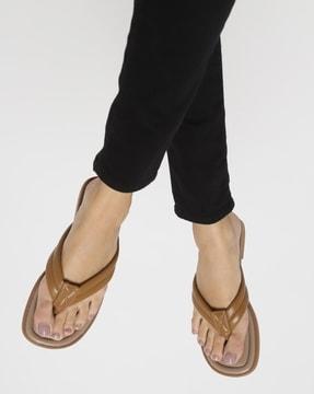 thong-strap slip-on flat sandals