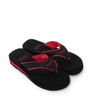 thong-strap slip-on flip-flops