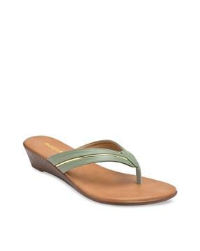 thong strap slip-on sandals