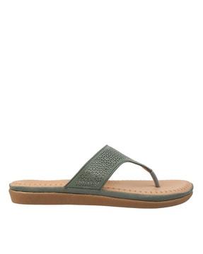 thong-style flat sandals