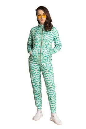 tie and dye polyester regular fit womens tracksuit with embossed logo - green