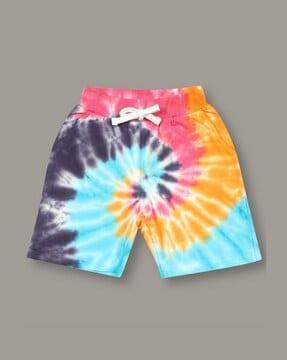 tie & dye flat-front shorts with elasticated drawstring waist