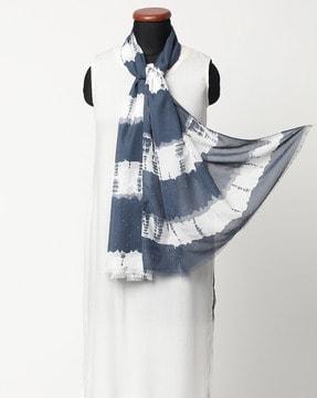 tie & dye scarf with frayed hemline