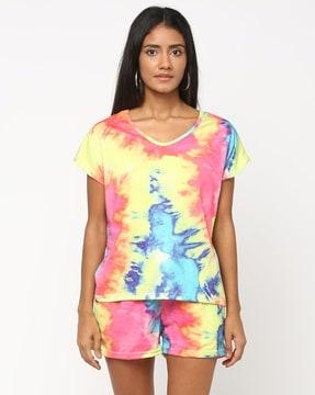 tie & dye top with shorts