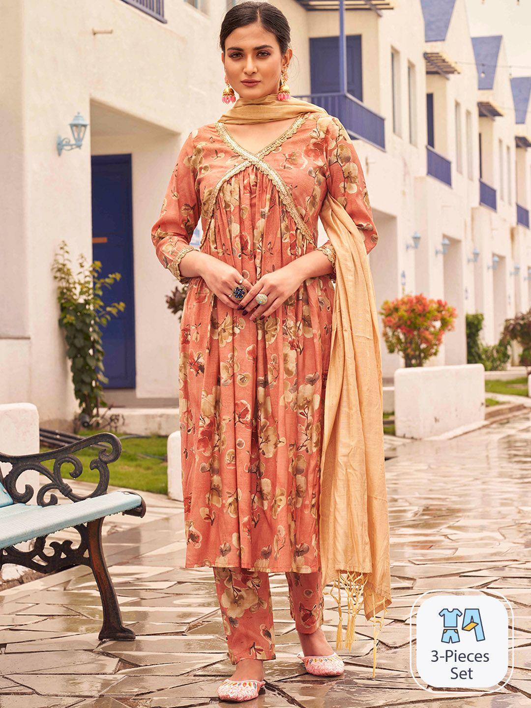 tikhi imli floral printed empire kurta & trousers with dupatta