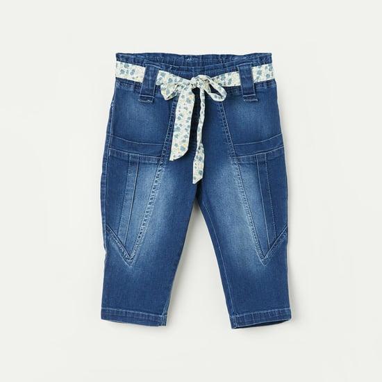 tiny girl stonewashed jeans