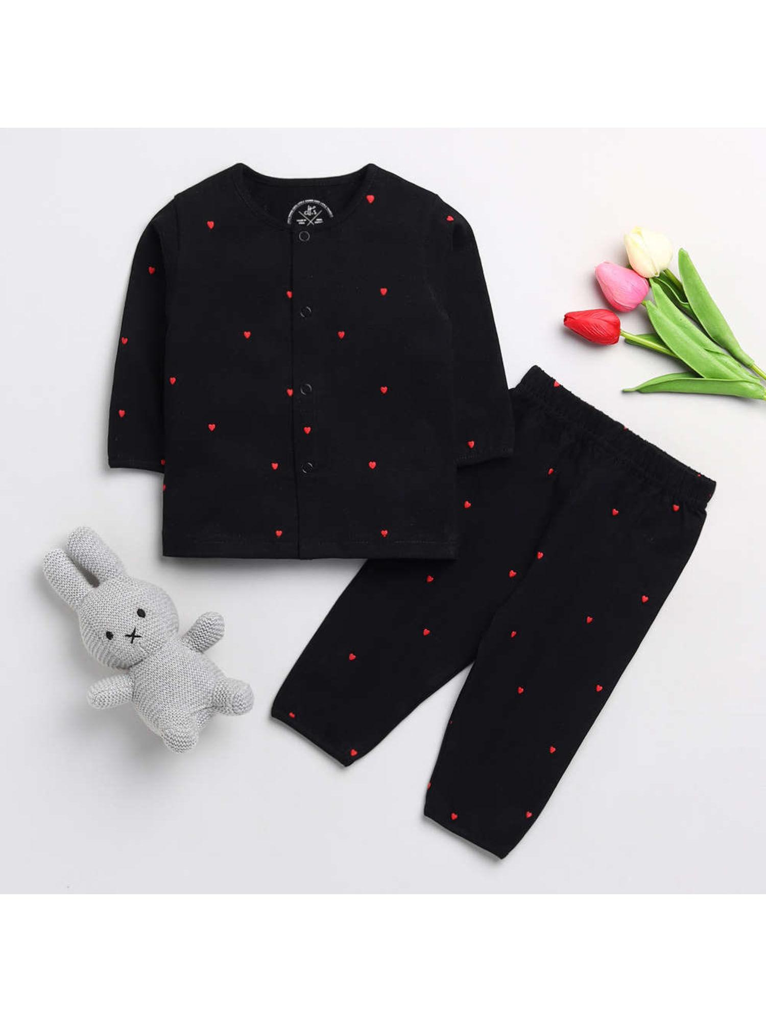 tiny hearts printed full sleeve night suit (set of 2)