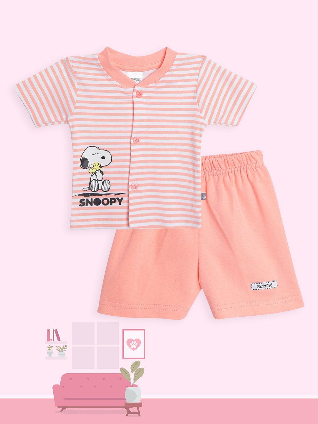 tinyo infant white & peach-coloured striped snoopy print cotton clothing set