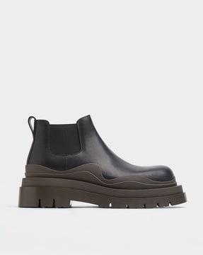 tire chelsea boots