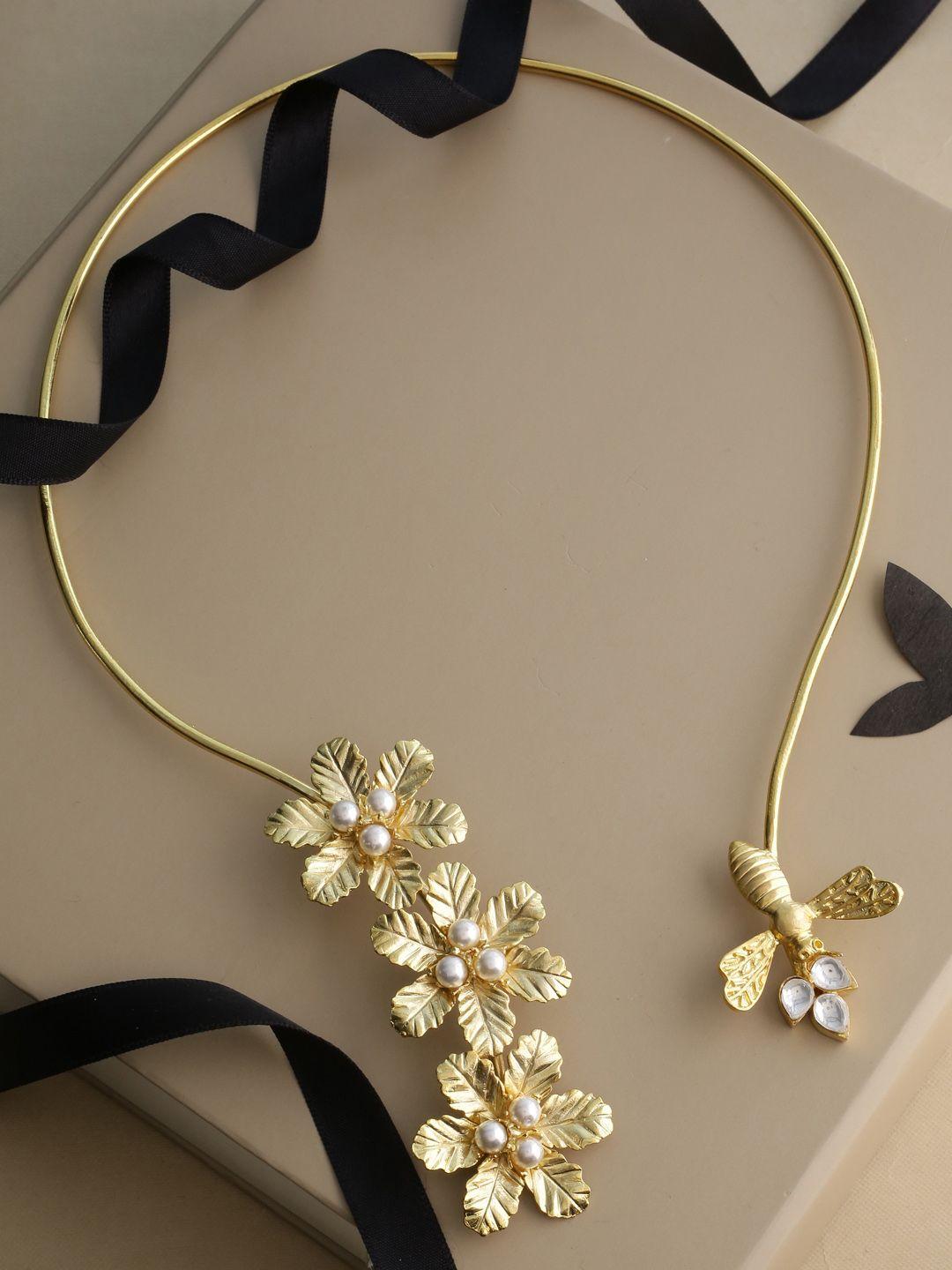 tistabene gold-plated off-white beaded floral open necklace