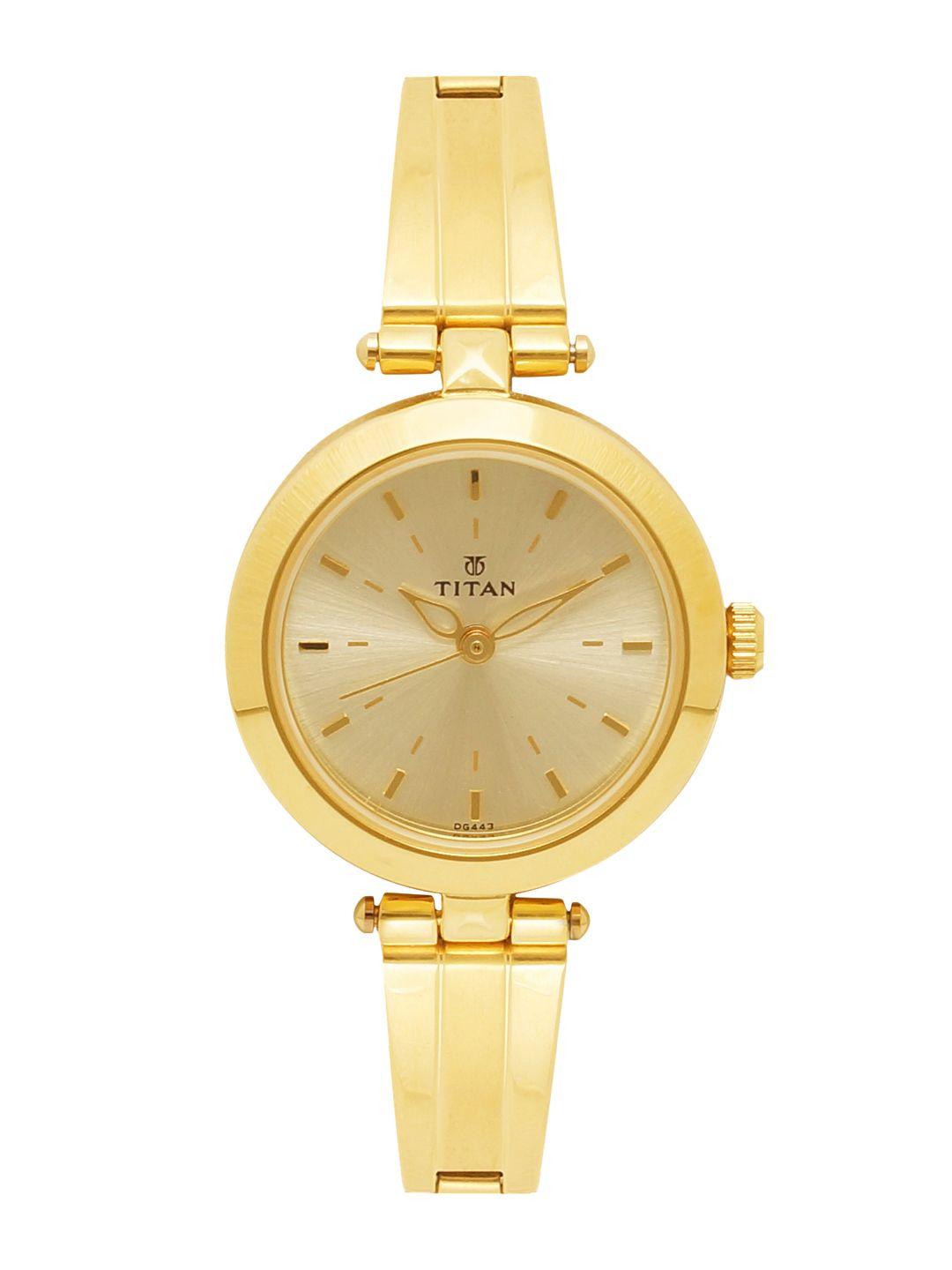 titan women gold-toned analogue watch 2574ym01