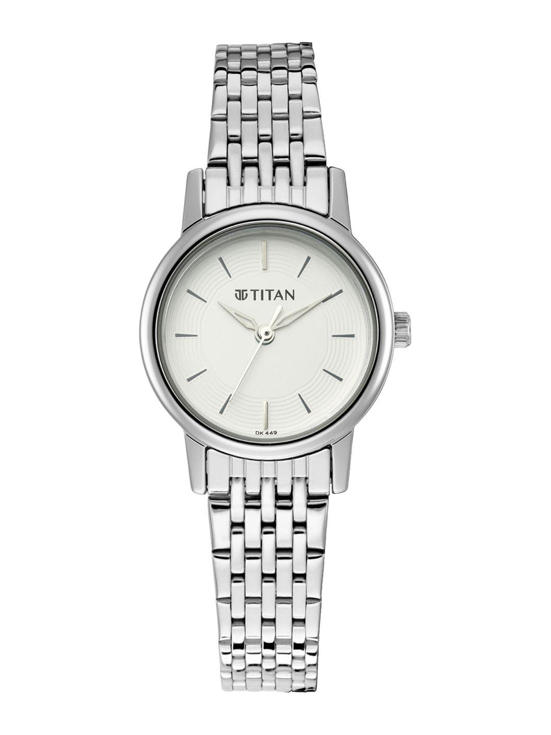 titan women white & silver analogue watch 2593sm04