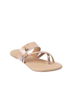 toe-ring flat sandals