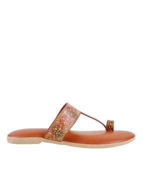 toe-ring flip-flops with indian detail