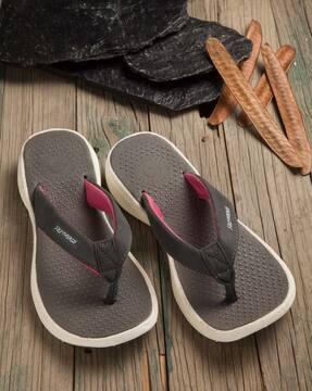 toe-ring flip-flops with synthetic upper