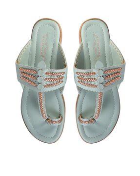 toe-ring sandals with embellished detail